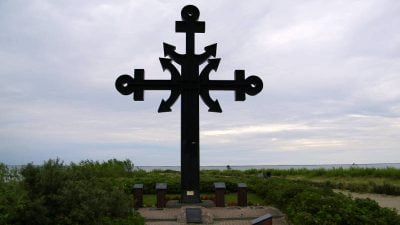 Krzyż Morski w Rewie